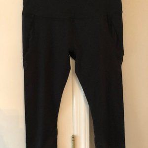 Fabletics Black Cropped Mesh Slit Leggings